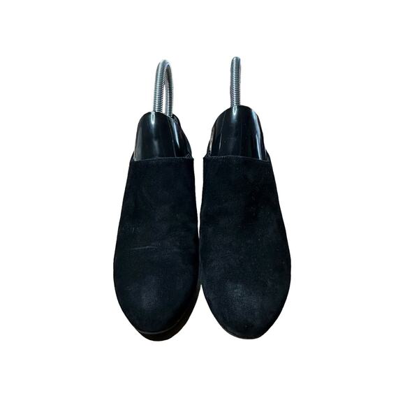 Stuart Weitzman Black Suede Pointed Toe Stiletto Heel Ankle Bootie 6.5 Career - Picture 2 of 10